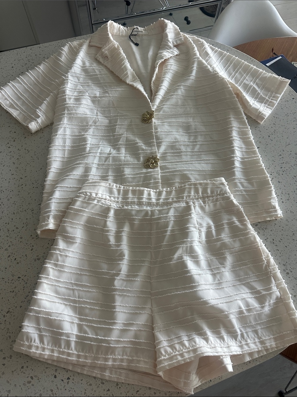 Commense shorts and top SET size medium - Picture 7 of 11